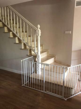 Chalet adosado en calle Atenas, 2