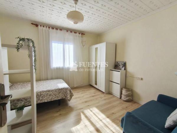 Piso en calle Uruguay