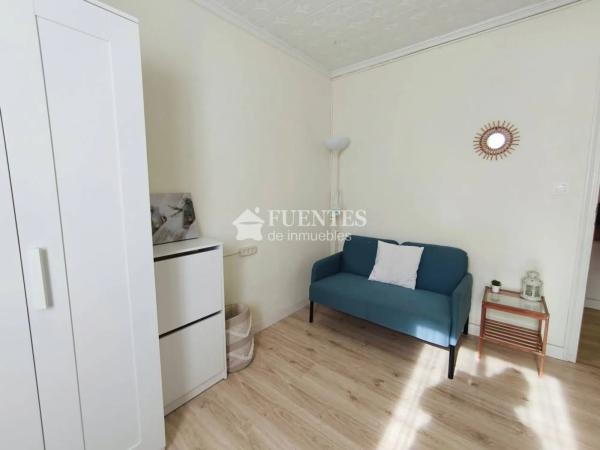 Piso en calle Uruguay