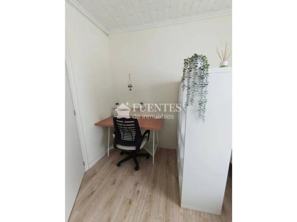 Piso en calle Uruguay