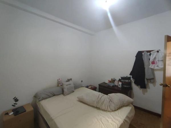 Piso en calle Famorca, 2