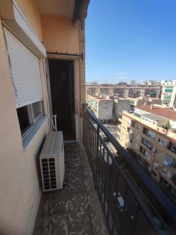 Piso en calle Famorca, 2