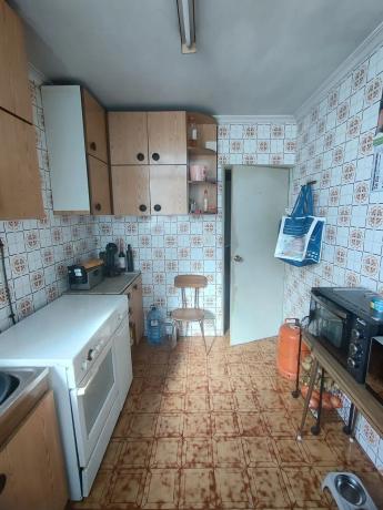 Piso en calle Famorca, 2