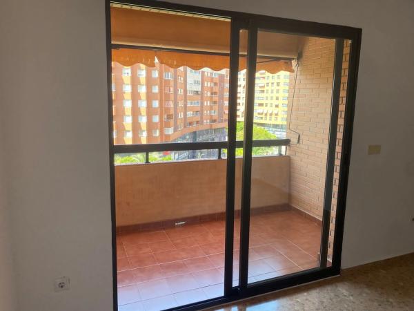 Piso en calle Pintor Xavier Soler, 1