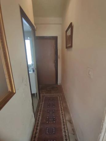 Piso en calle Famorca, 2