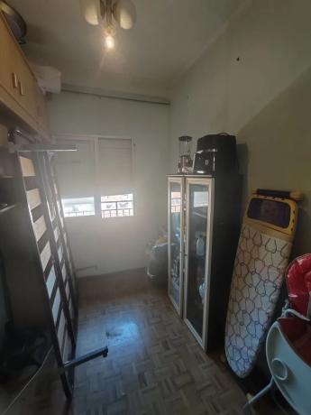 Piso en calle Famorca, 2