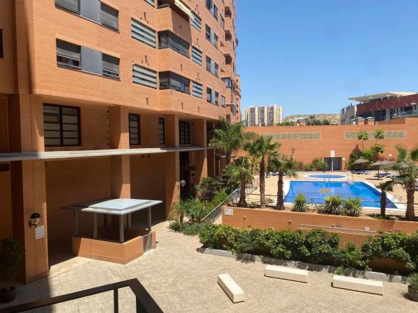 Piso en calle Pintor Xavier Soler, 1