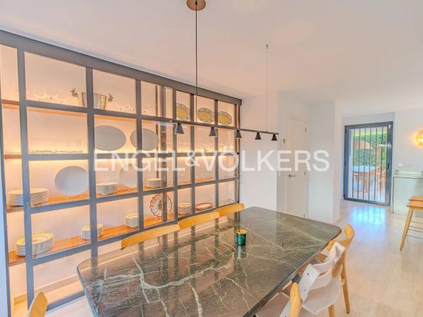 Casa independiente en avenida Albufereta