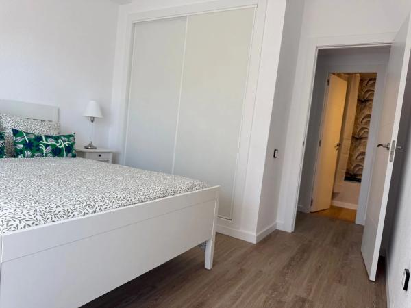 Piso en Av Paises Escandinavos, 6