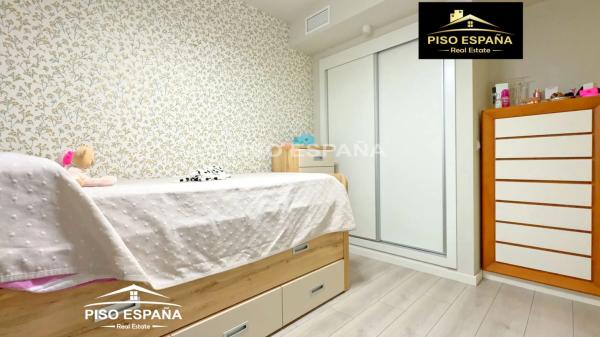 Piso en CL Periodista Tirso Marin