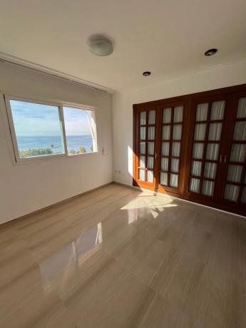 Piso en calle Corbeta