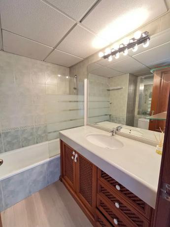 Piso en calle Corbeta