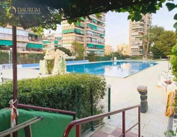 Piso en calle Esportista Juan Matos