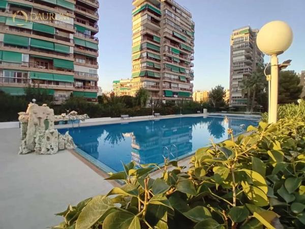 Piso en calle Esportista Juan Matos