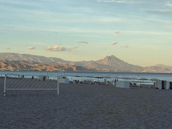 Piso en avenida Países Escandinavos