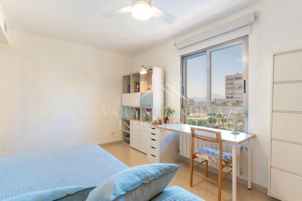 Piso en calle catedrático abelardo rigual, 1