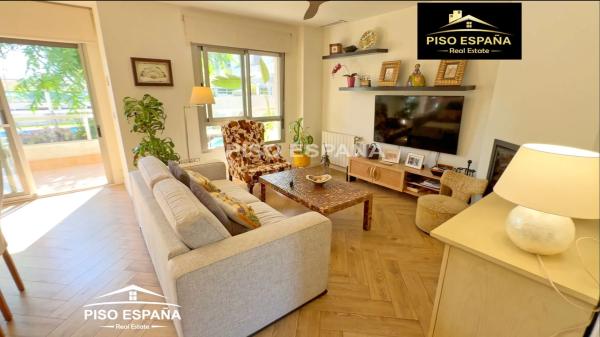 Chalet adosado en Av Arq Felix Candela