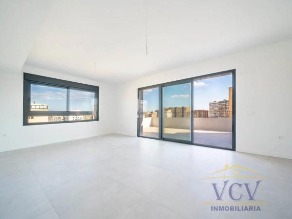 Ático en calle Periodista Asuncion Valdes