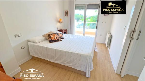 Chalet adosado en Av Arq Felix Candela