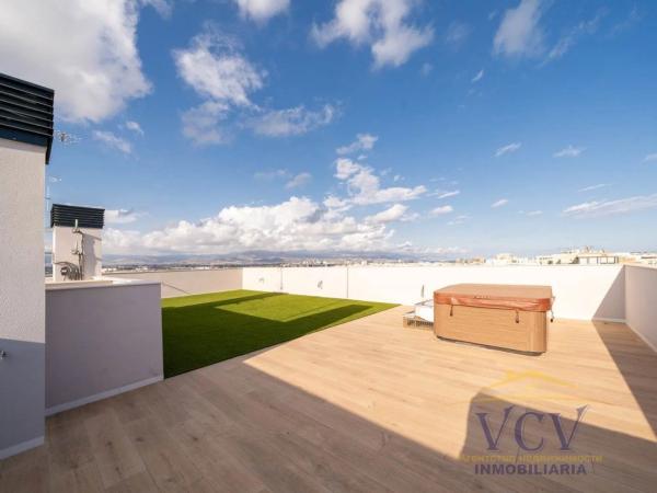 Ático en calle Periodista Asuncion Valdes