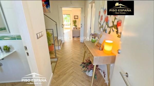 Chalet adosado en Av Arq Felix Candela