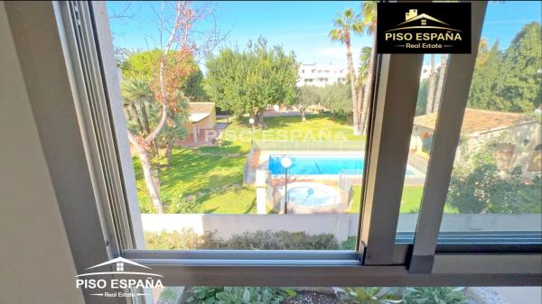 Chalet adosado en Av Arq Felix Candela