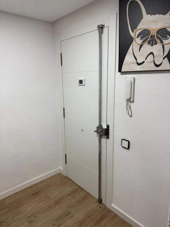 Piso en avenida Países Escandinavos