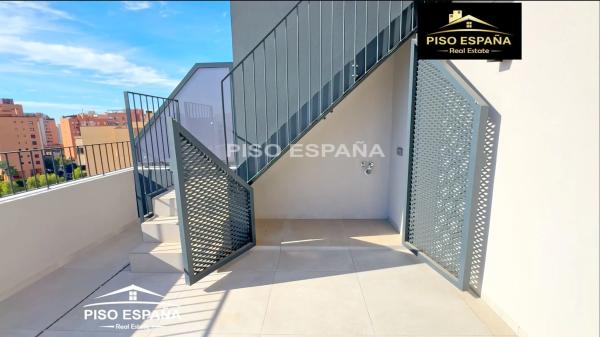 Ático en calle Trident