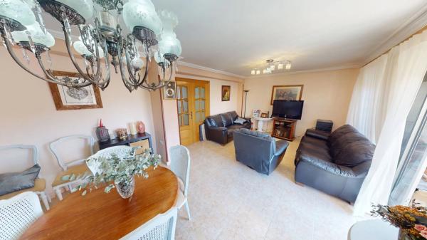 Piso en calle Escr Gonzalo Canto