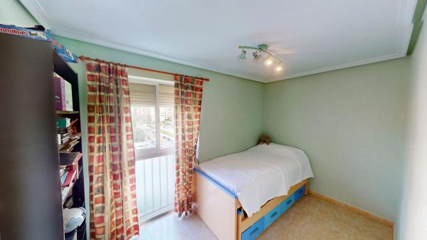 Piso en calle Escr Gonzalo Canto