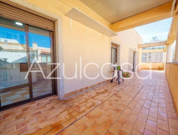 Ático en calle Díaz Moreu