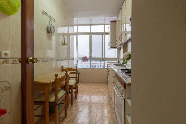 Piso en plaza Santa Teresa, 15