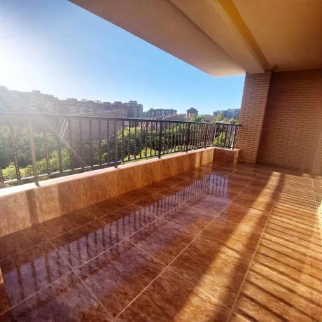 Casa independiente en calle Ceuta, 40