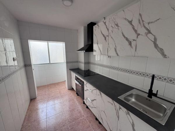 Piso en calle Villa de Chiva