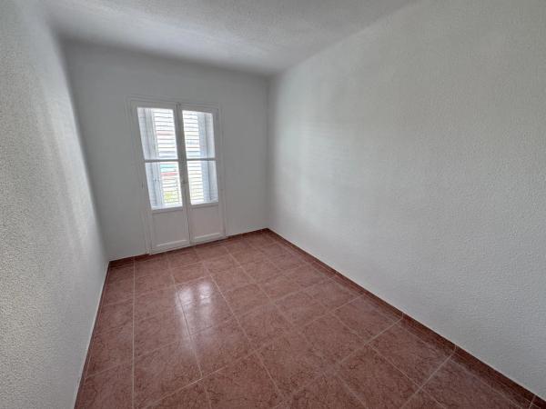 Piso en calle Villa de Chiva