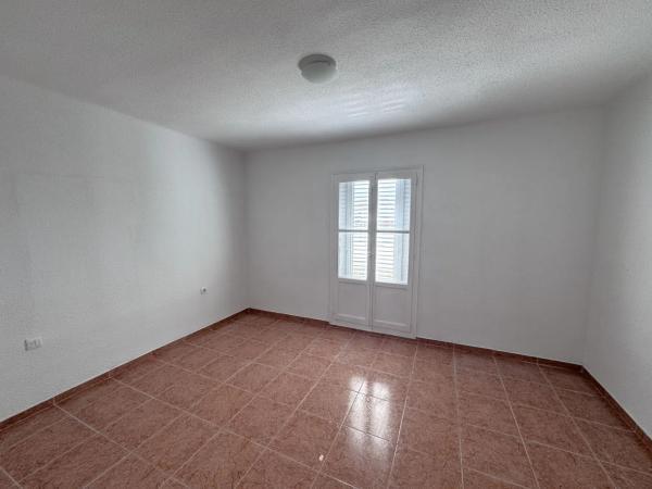 Piso en calle Villa de Chiva