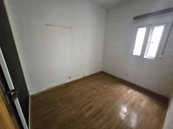 Piso en calle Pintor Pedro Camacho, 5