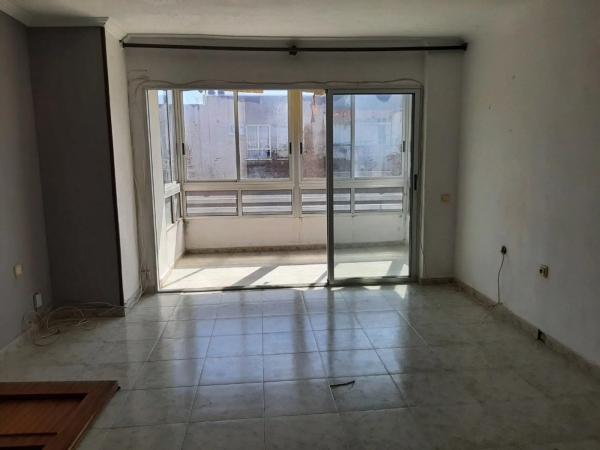 Piso en calle Alfaz del Pi, 4