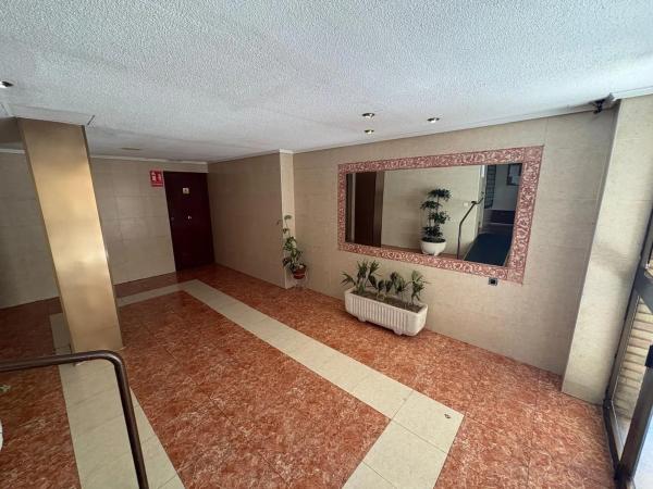 Piso en Colegio Juan XXIII-Miradores