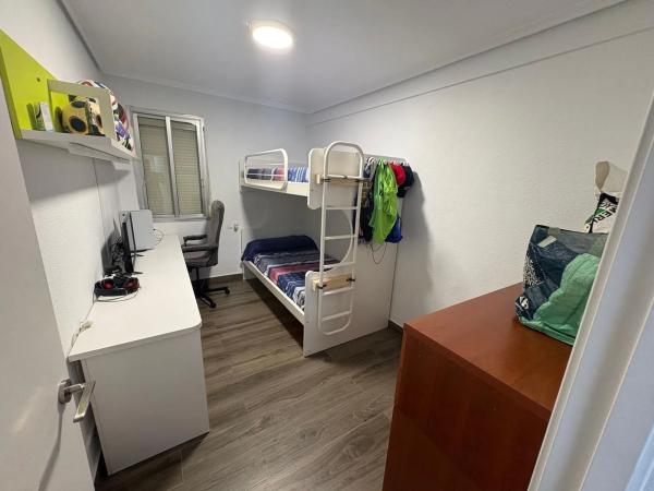 Piso en Colegio Juan XXIII-Miradores