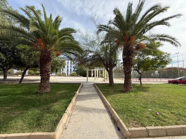 Piso en plaza Mediterraneo