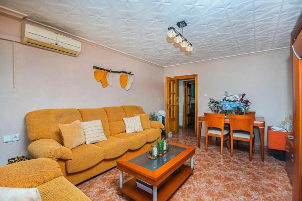 Piso en avenida Baronia de Polop, 7