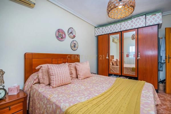 Piso en avenida Baronia de Polop, 7