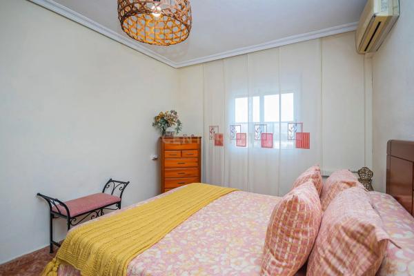 Piso en avenida Baronia de Polop, 7