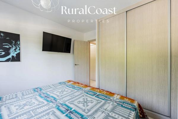 Chalet adosado en calle El Garrofer