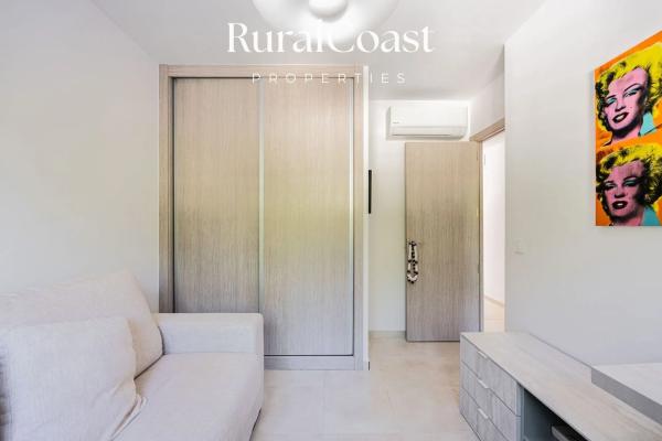 Chalet adosado en calle El Garrofer