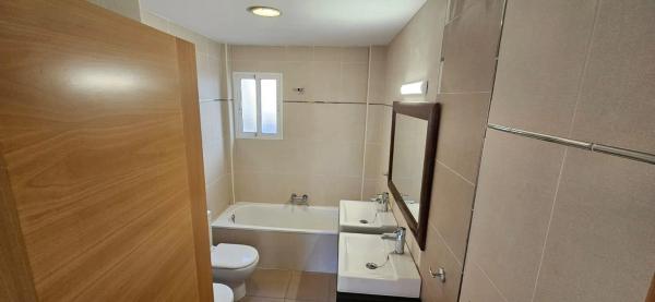 Casa independiente en calle Carrasqueta