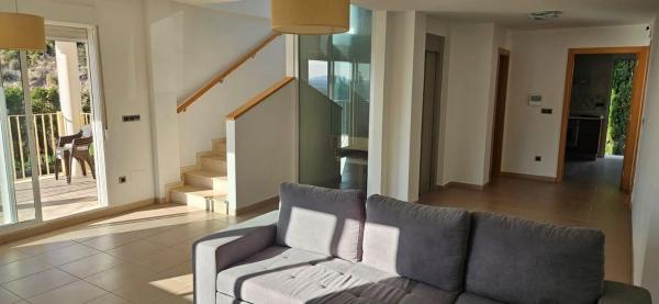 Casa independiente en calle Carrasqueta