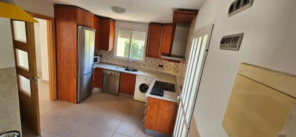 Casa independiente en calle Carrasqueta