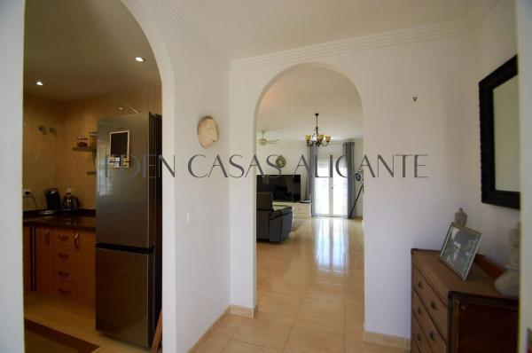 Casa independiente en calle el Ametler